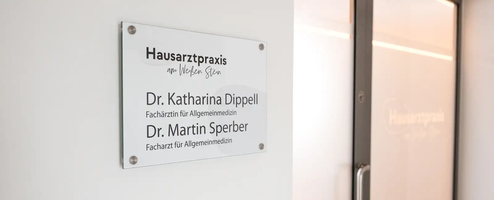 Hausarztpraxis am Weißen Stein - Kontakt